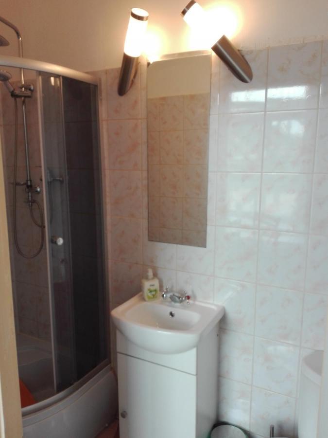 Hotel Koruna Penzion Teplice nad Metují 외부 사진