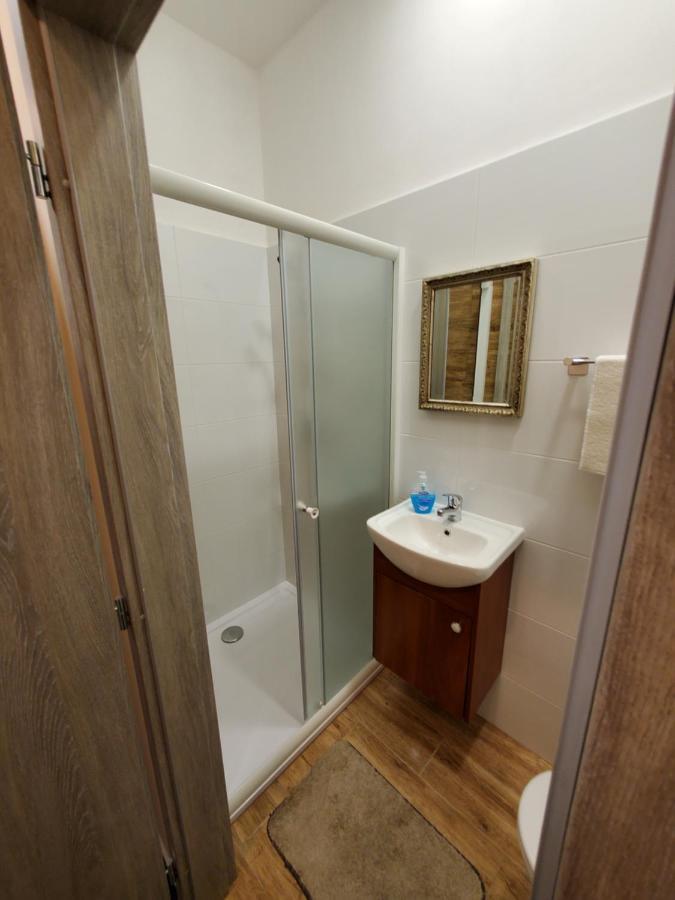 Hotel Koruna Penzion Teplice nad Metují 외부 사진