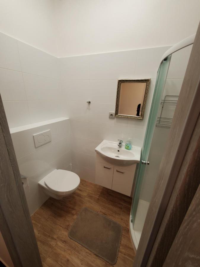 Hotel Koruna Penzion Teplice nad Metují 외부 사진