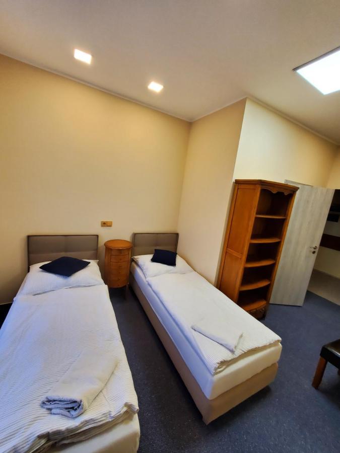 Hotel Koruna Penzion Teplice nad Metují 외부 사진